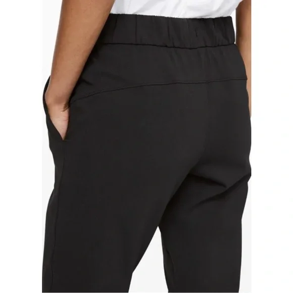 Lululemon On The Fly Pant *Woven Black size 4 - Picture 4 of 6